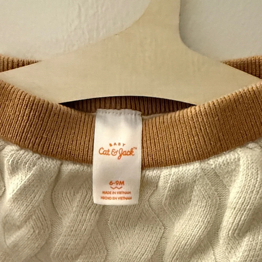 5/$25 cat & Jack Cozy Knit Kids Shorts - Cream and Brown